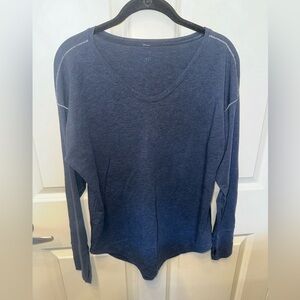 Lulu lemon long sleeve shirt size 6 blue